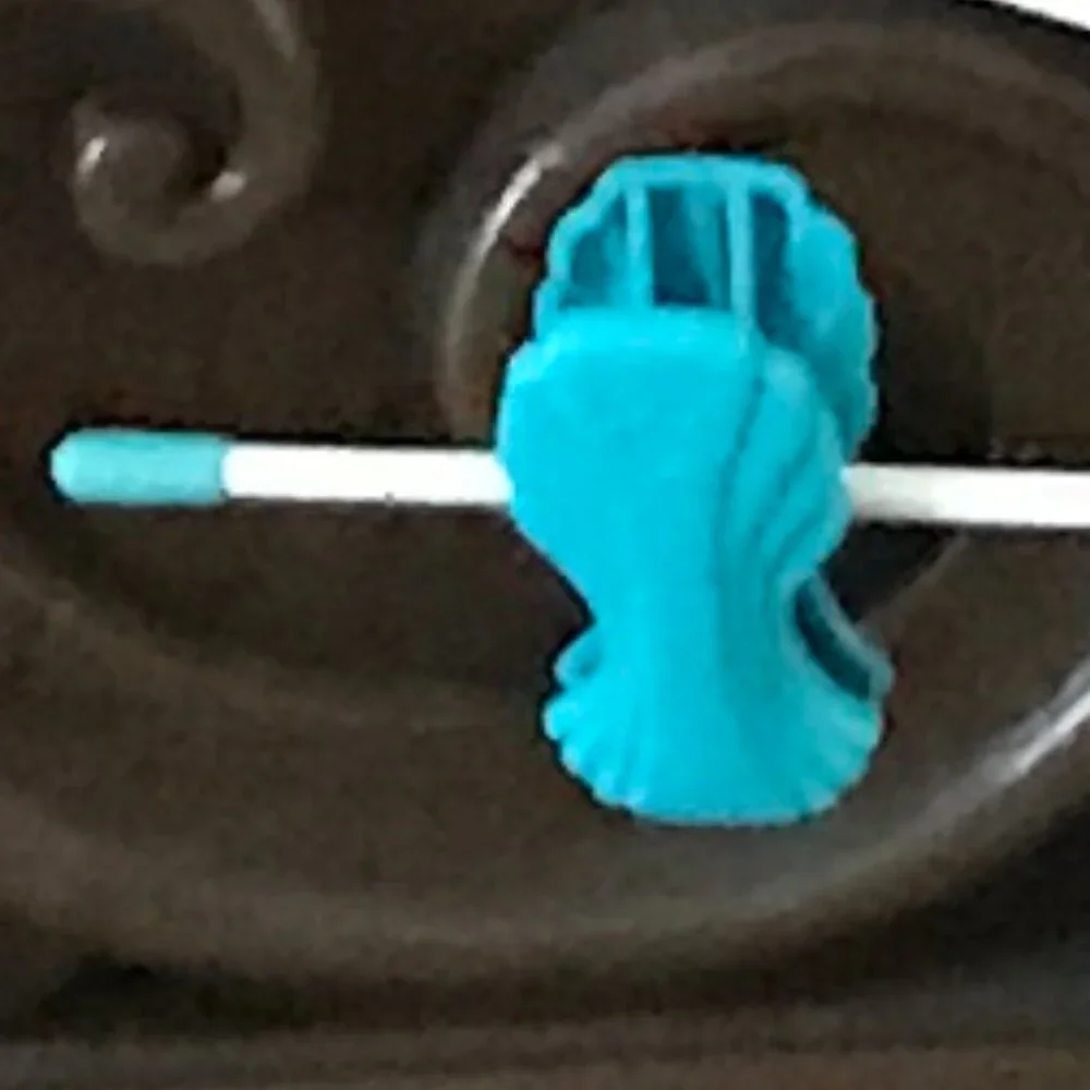Space-Saving Cascading Clip Hangers - Set of 6